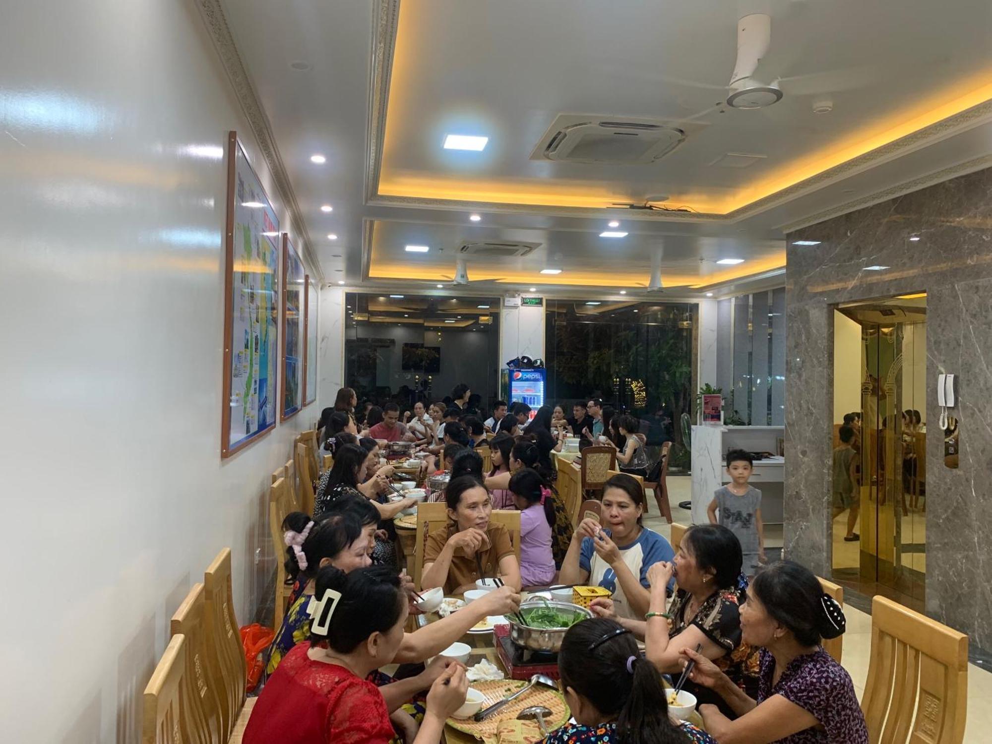 Tung Quang Hotel Dong Khe Sau 外观 照片