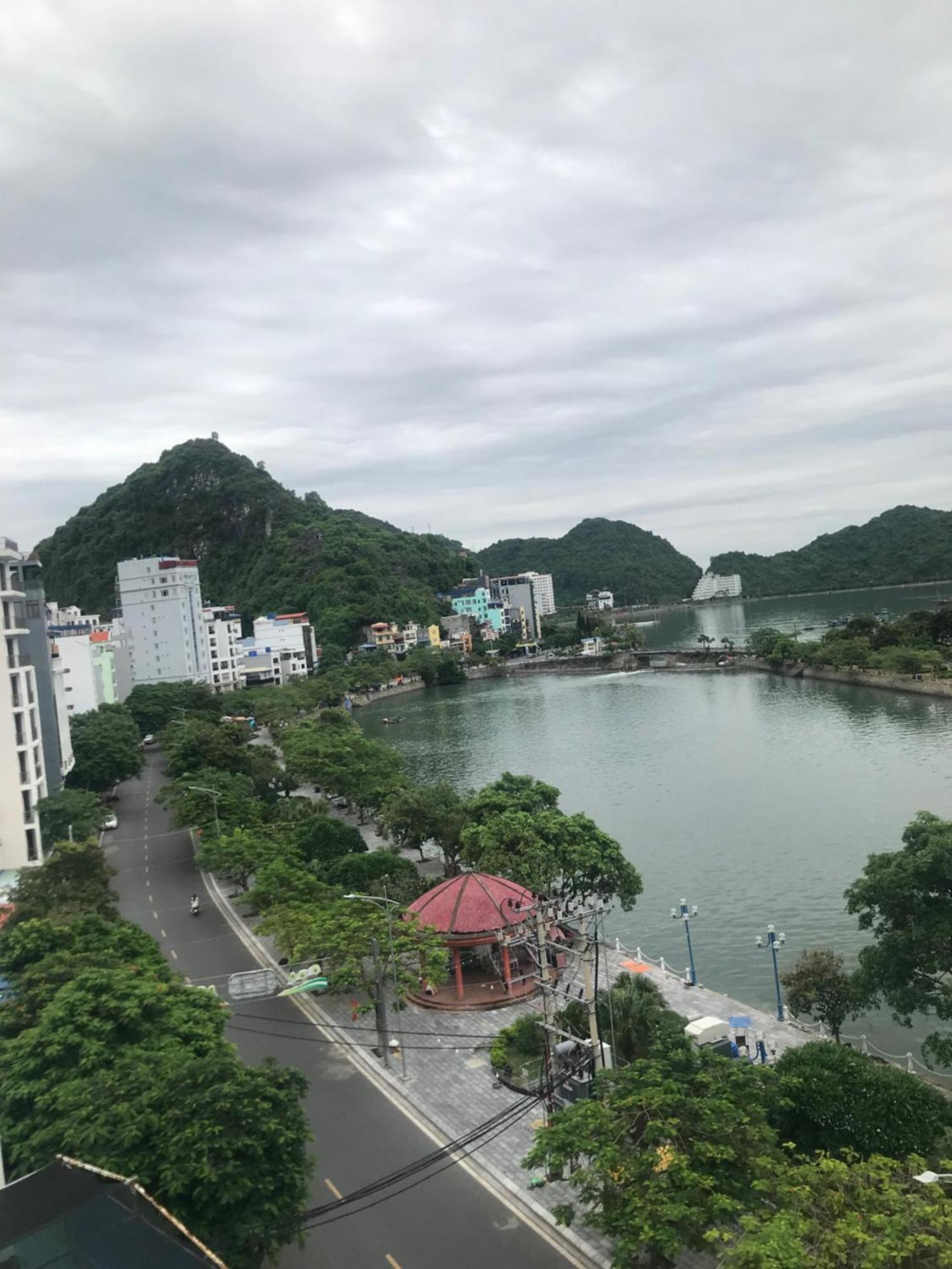 Tung Quang Hotel Dong Khe Sau 外观 照片